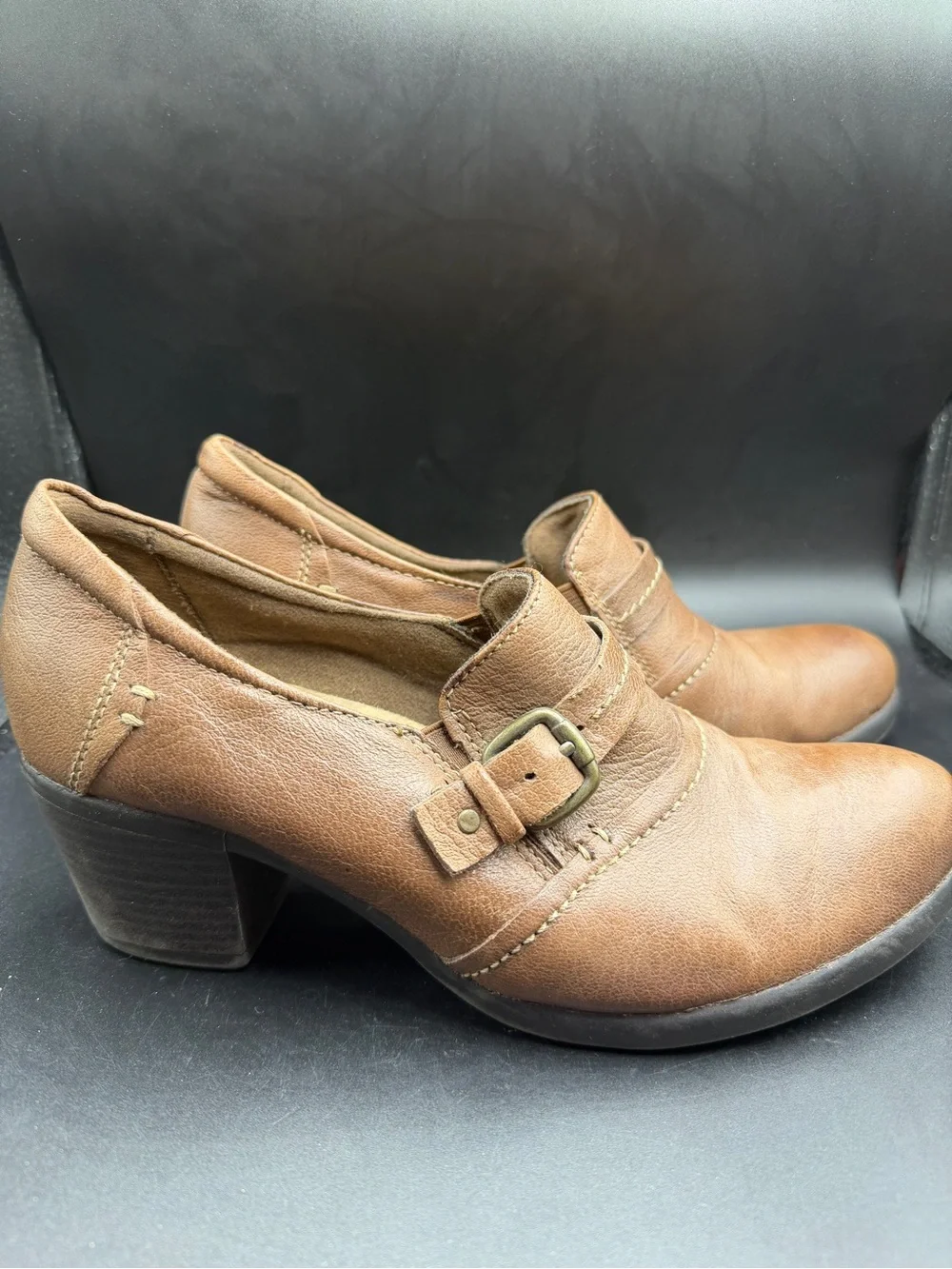Women's Brown Leather Buckle Low Heel Shoes